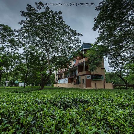 Tusker Tea County Hotel Chalsa Ngoại thất bức ảnh