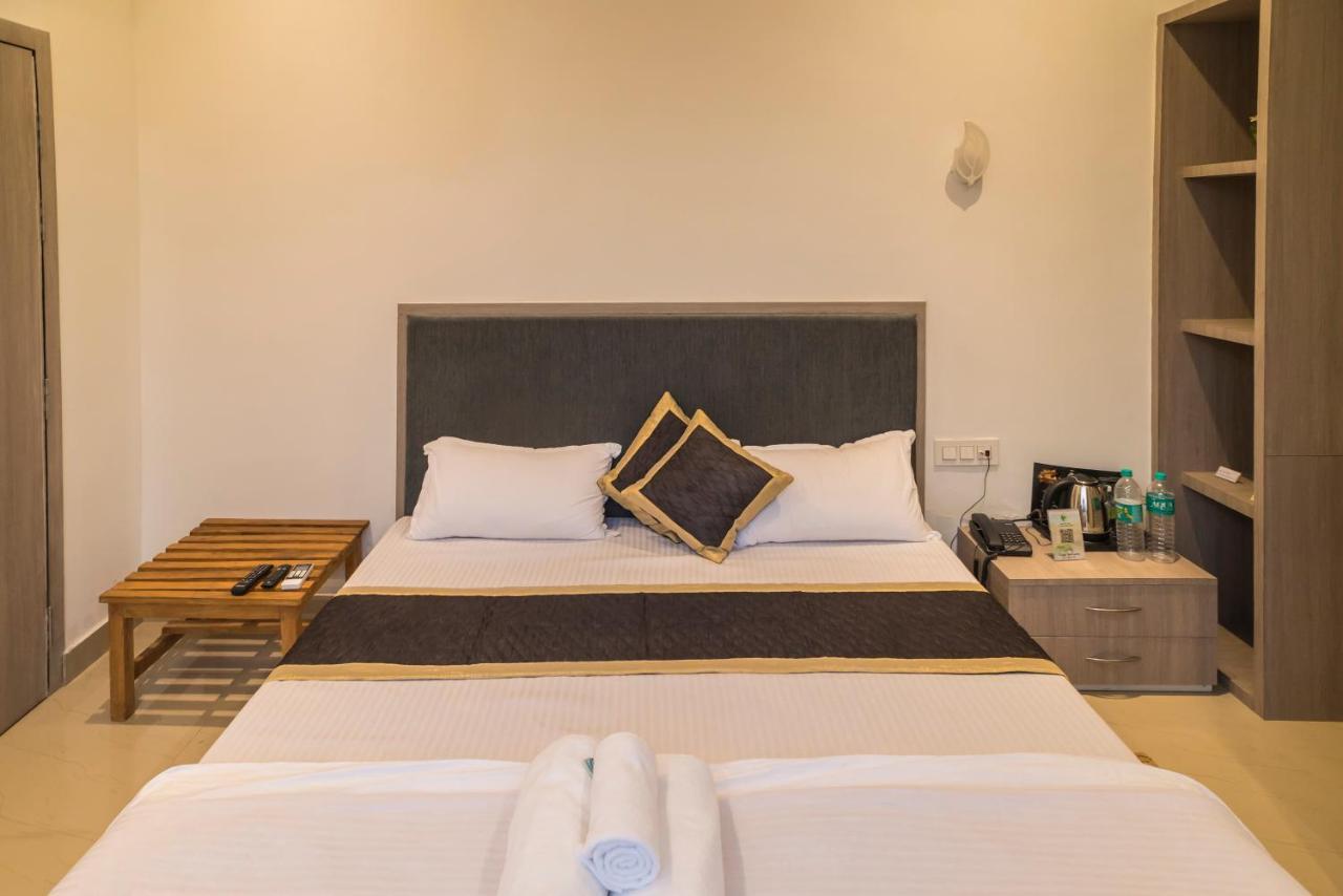 Tusker Tea County Hotel Chalsa Ngoại thất bức ảnh